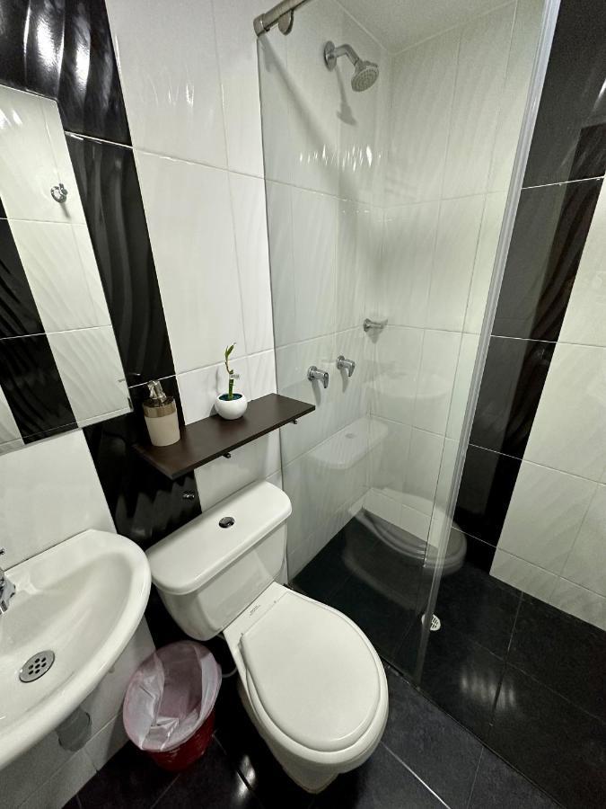 Habitacion Cerca Al Aeropuerto El Dorado Bogotá Exteriör bild